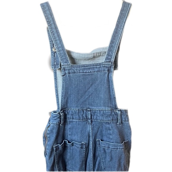 Universal Thread Overalls - Picture 4 of 4
